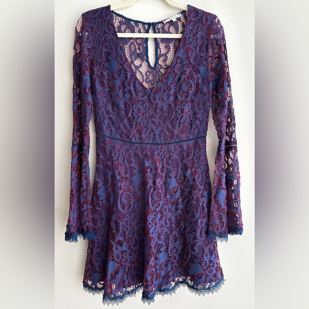 willow & clay Red and Blue Lace Mini Dress with Bell Sleeves, Size Small